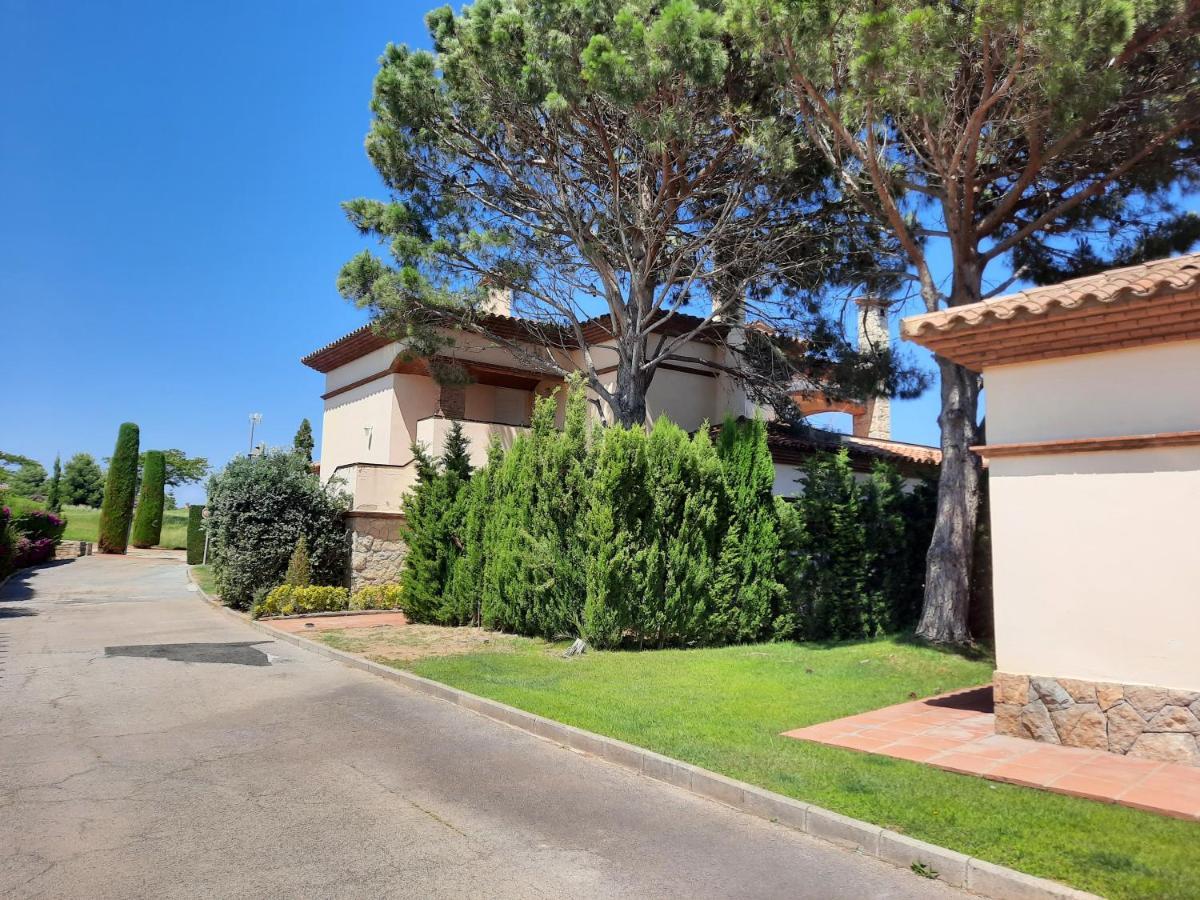 Apartamento Vistas Golf Bonmont Bonmont Terres Noves Extérieur photo