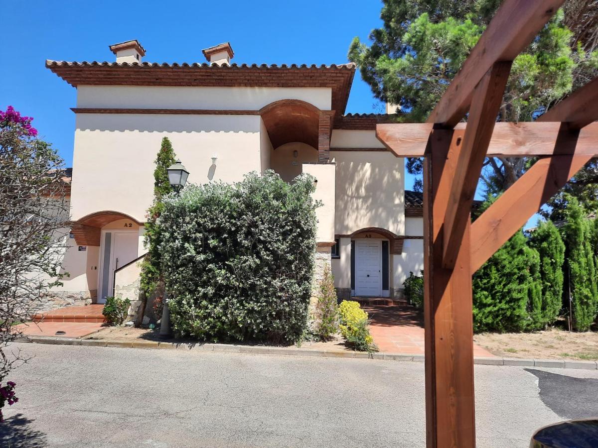 Apartamento Vistas Golf Bonmont Bonmont Terres Noves Extérieur photo
